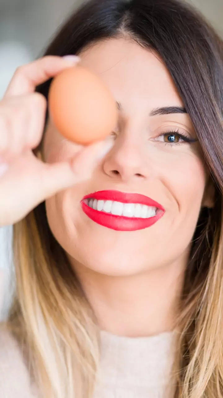 reverse-ageing-with-this-egg-mask