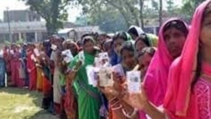 delhi’s-mukhyamantri-mahila-samman-yojana:-who-are-eligible?-when-to-register?